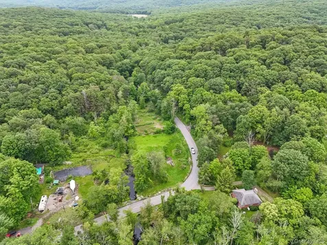 65 Hortontown Road Carmel NY 10512