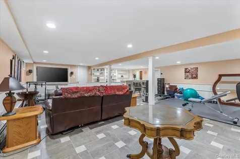 50 Towne Street Amityville NY 11701