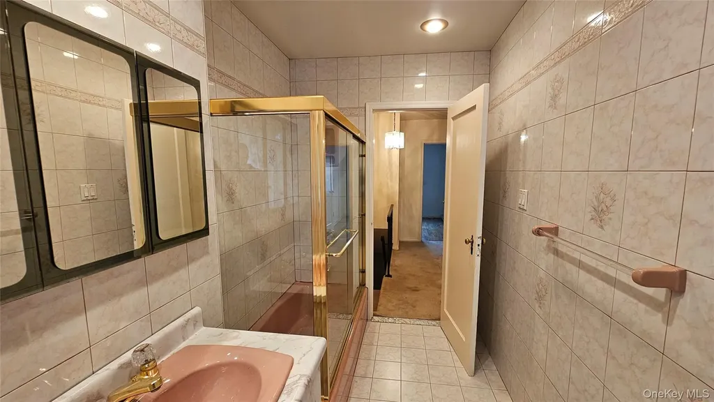 10811 65th Road Forest Hills NY 11375