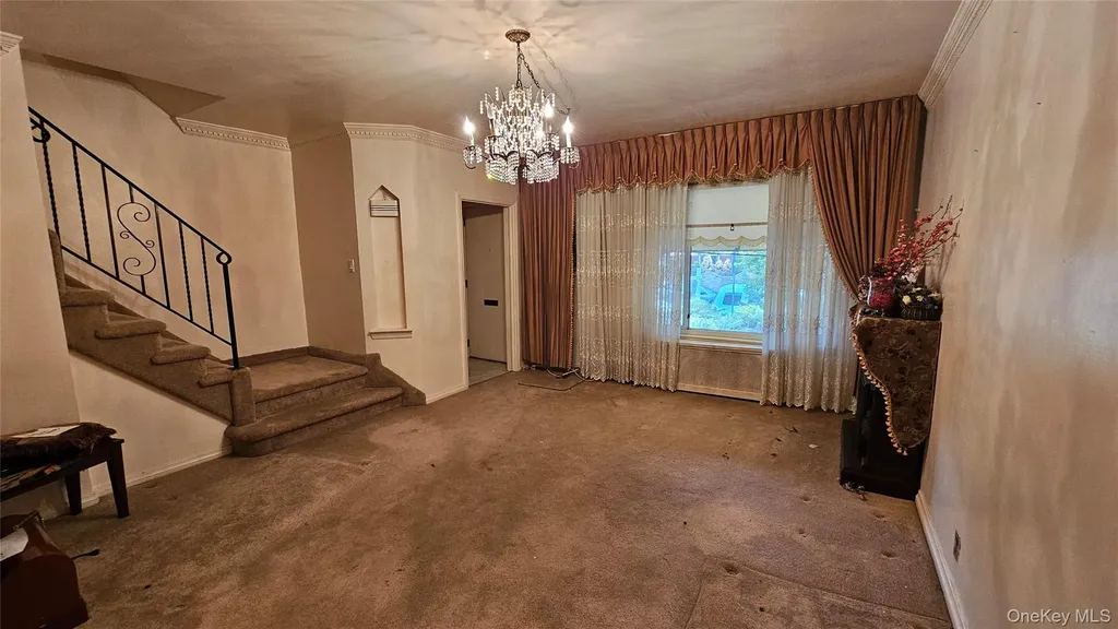 10811 65th Road Forest Hills NY 11375