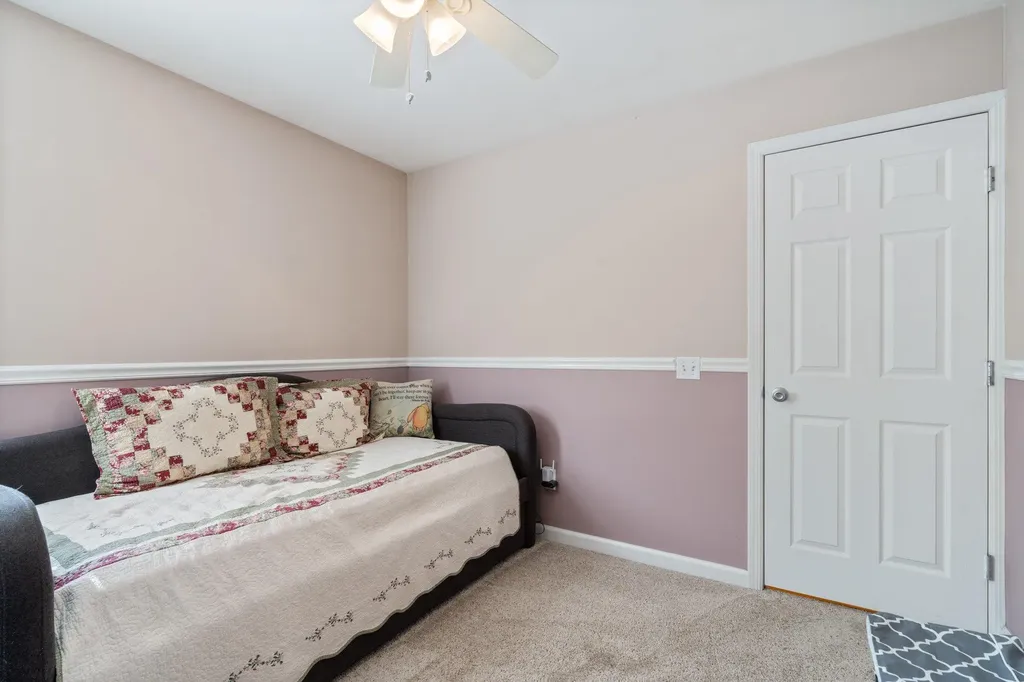 15 Noahs Path Rocky Point NY 11778