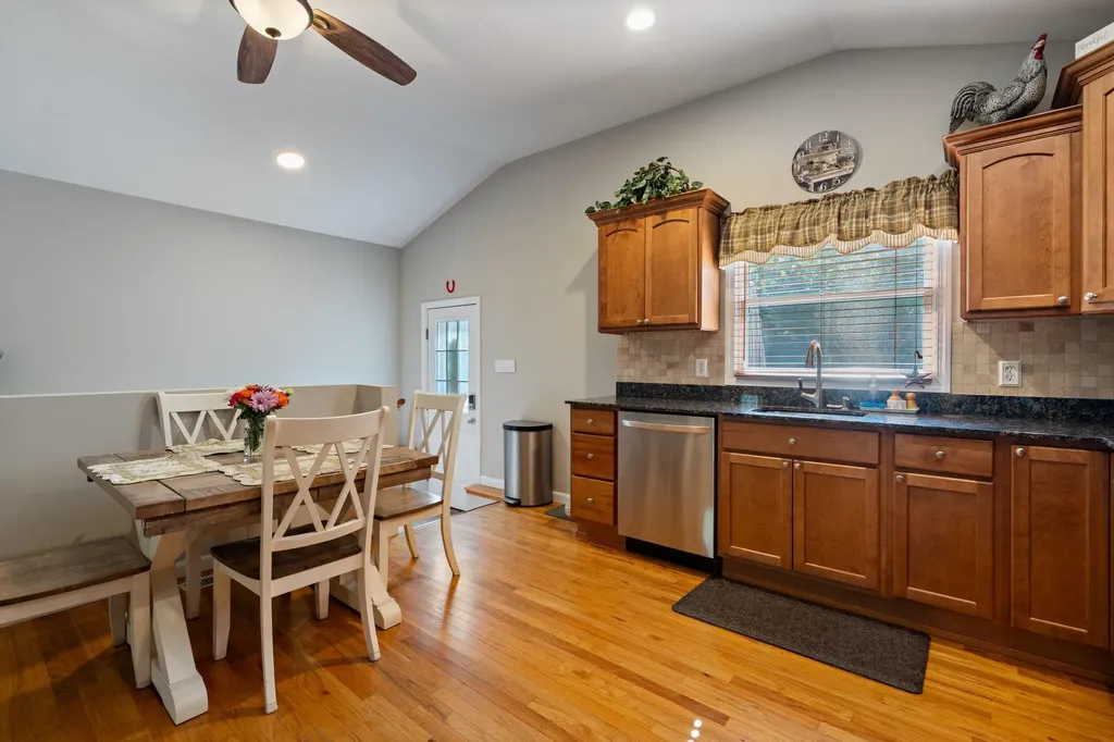 15 Noahs Path Rocky Point NY 11778
