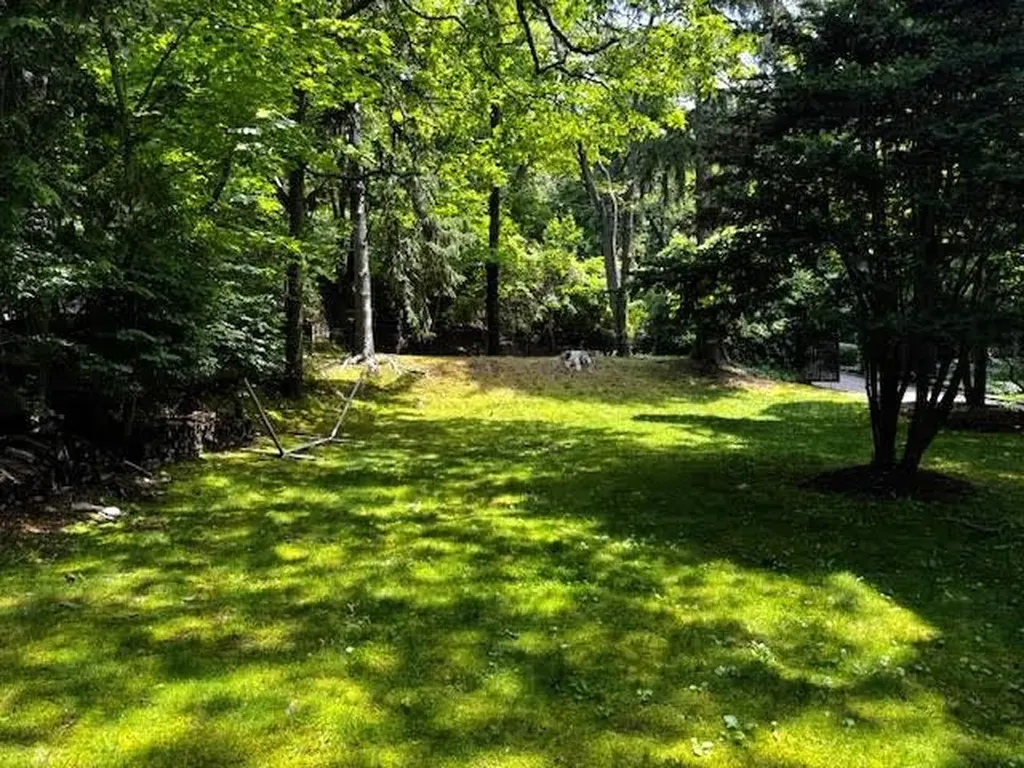 207 Prospect Road Centerport NY 11721
