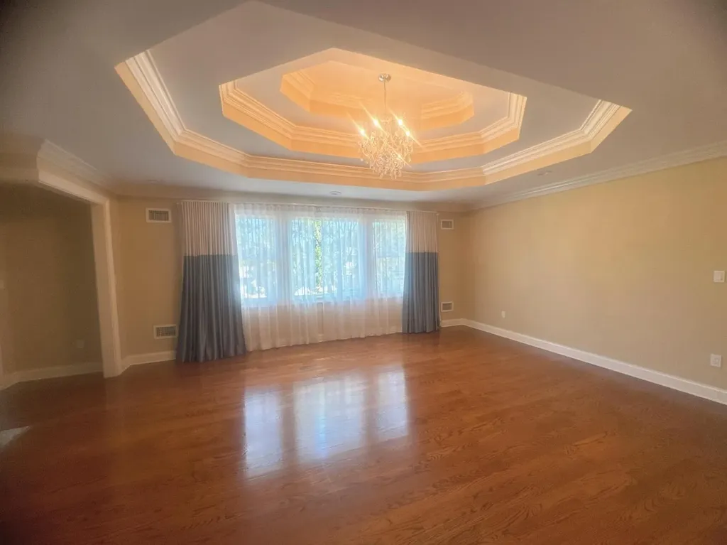11 Sagamore Way S Jericho NY 11753