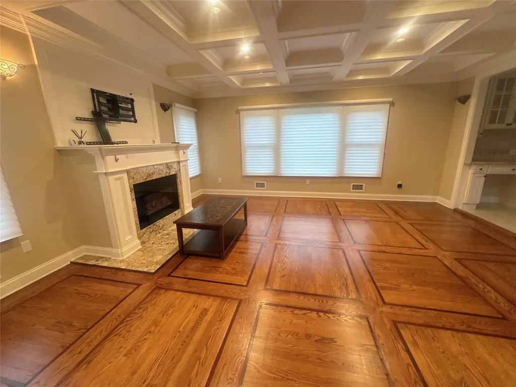 11 Sagamore Way S Jericho NY 11753