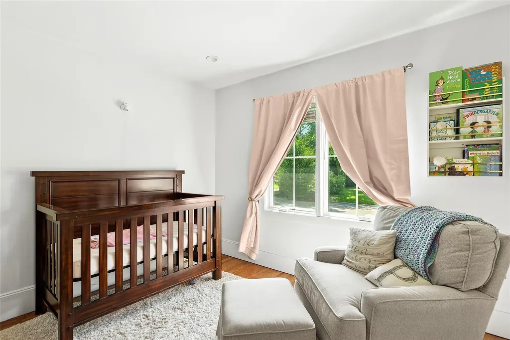6 Village Way Smithtown NY 11787