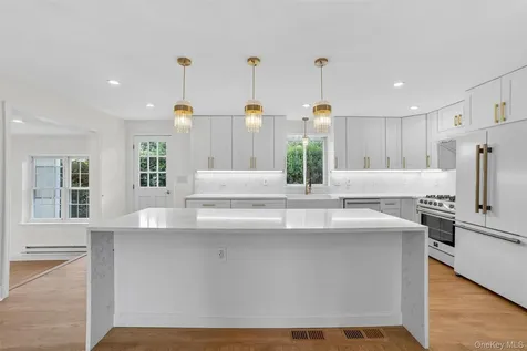 15 Benedict Avenue Eastchester NY 10709