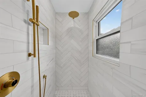 15 Benedict Avenue Eastchester NY 10709