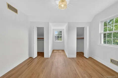 15 Benedict Avenue Eastchester NY 10709