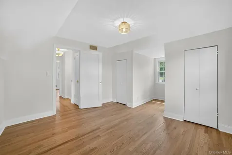 15 Benedict Avenue Eastchester NY 10709