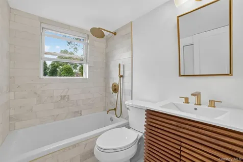 15 Benedict Avenue Eastchester NY 10709