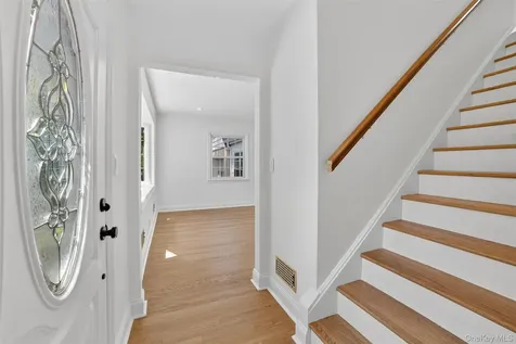 15 Benedict Avenue Eastchester NY 10709