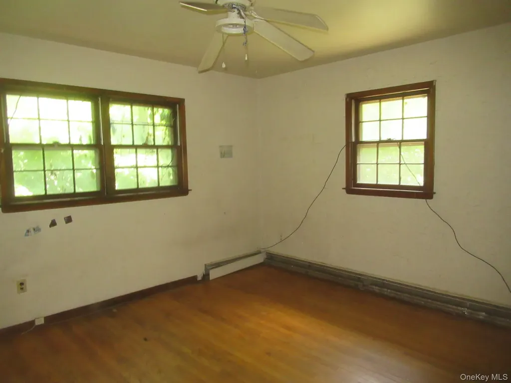 24 Edinburgh Road Middletown NY 10941