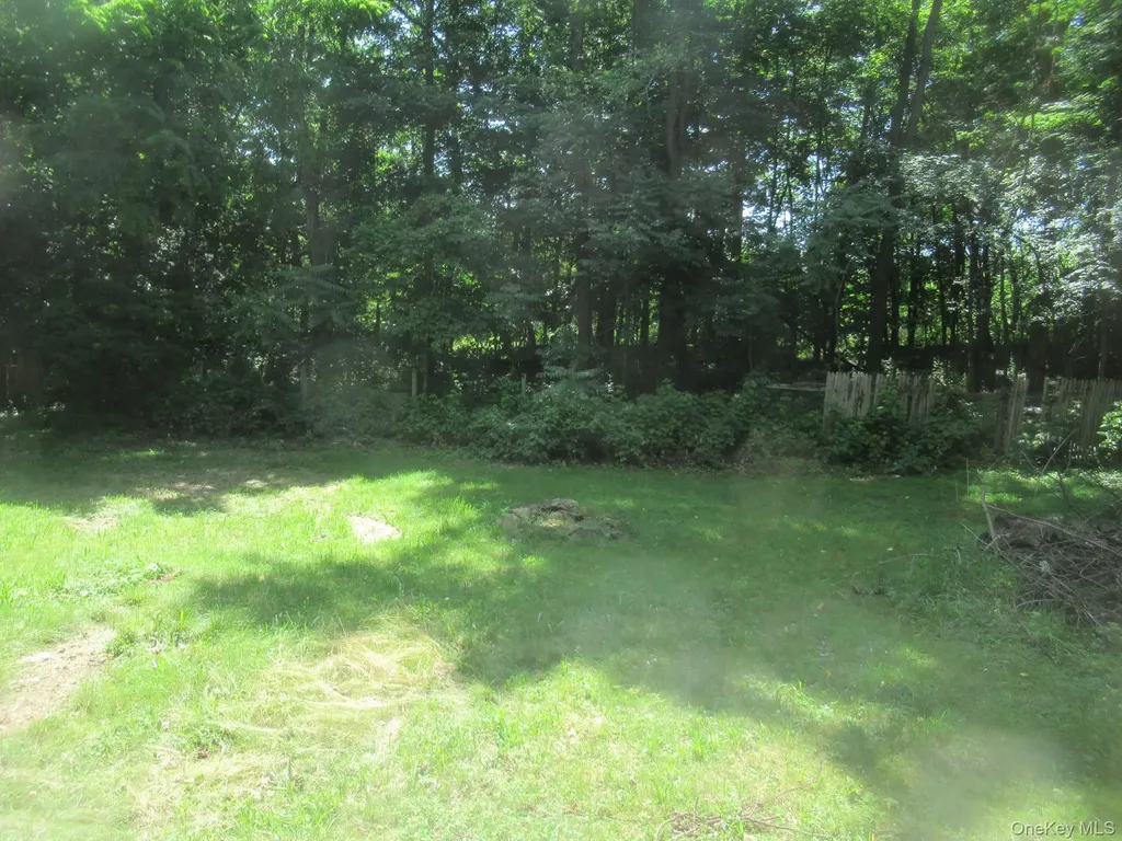 24 Edinburgh Road Middletown NY 10941