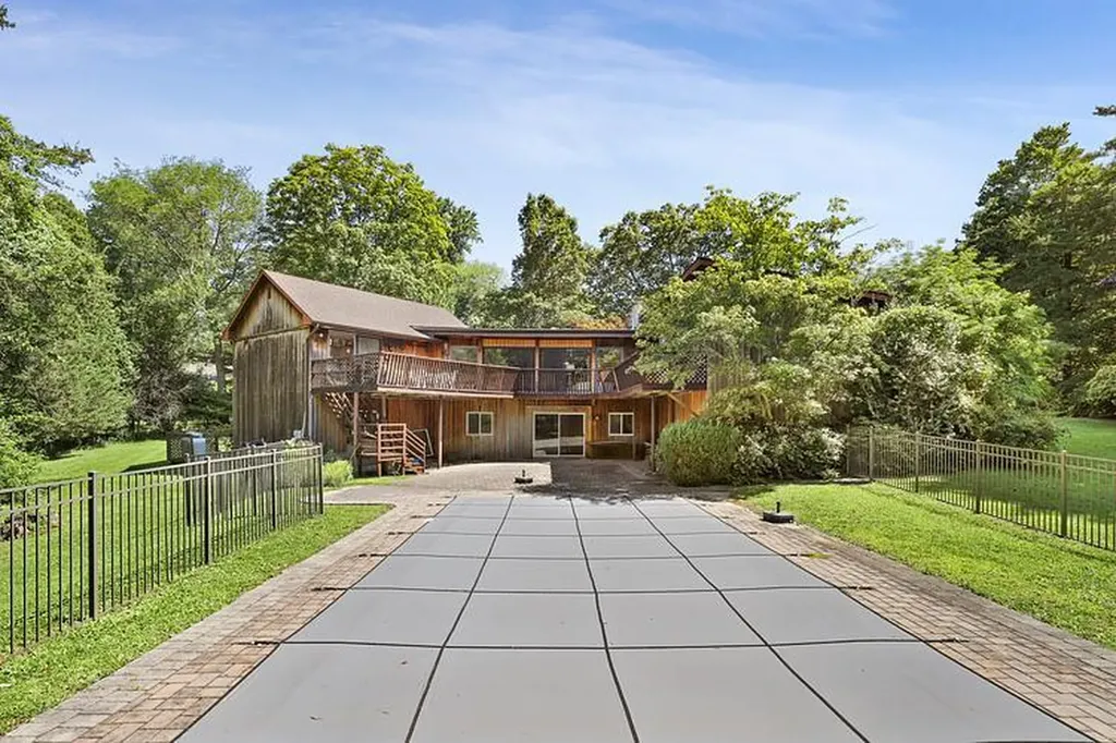 7 Alpine Drive Armonk NY 10504