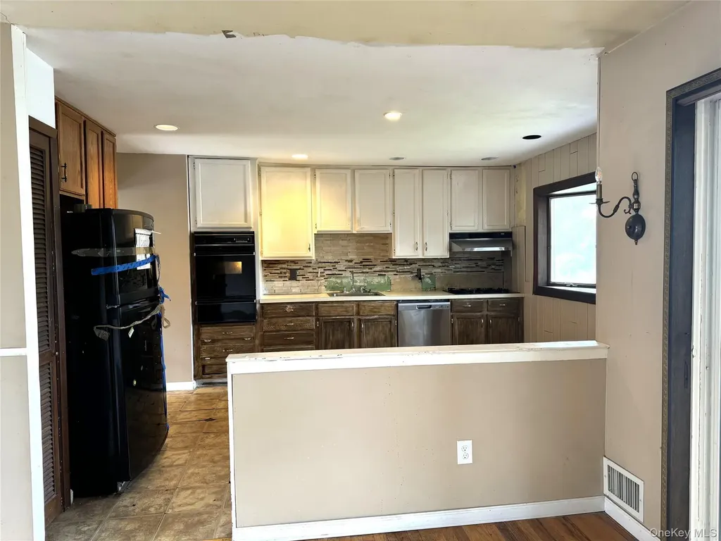 22 Kennedy Drive Centereach NY 11720