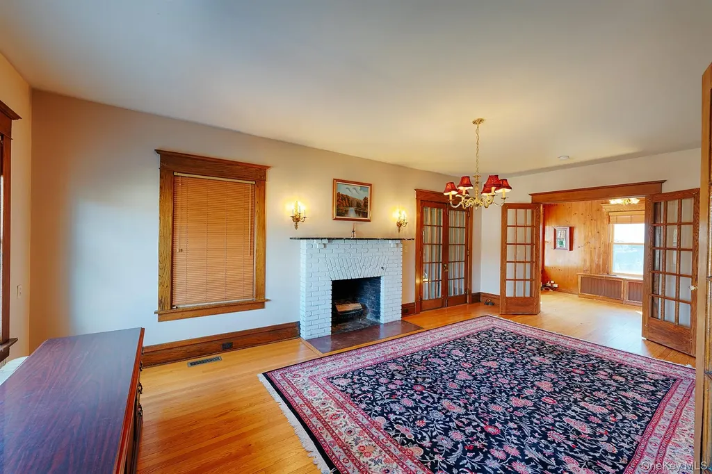 105 Gleneida Avenue Carmel NY 10512