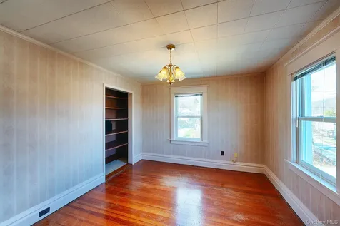 105 Gleneida Avenue Carmel NY 10512