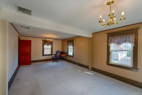 105 Gleneida Avenue Carmel NY 10512