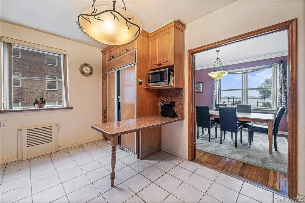 162-41 Powells Cove Boulevard Beechhurst NY 11357