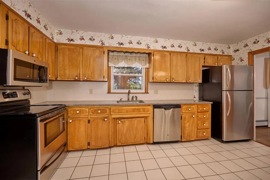 152 Bart Drive Poughkeepsie NY 12603