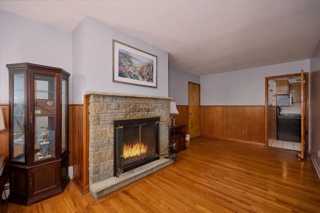 152 Bart Drive Poughkeepsie NY 12603