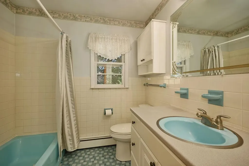 152 Bart Drive Poughkeepsie NY 12603