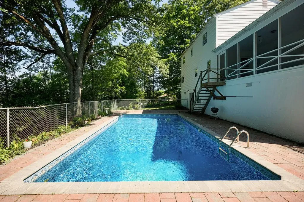 152 Bart Drive Poughkeepsie NY 12603