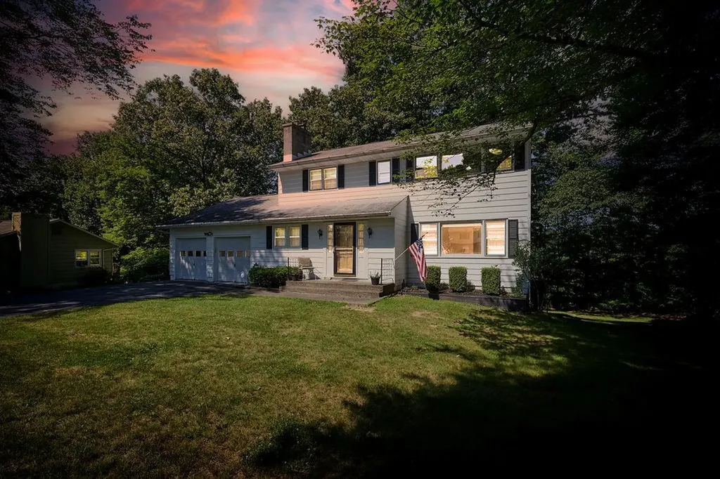 152 Bart Drive Poughkeepsie NY 12603