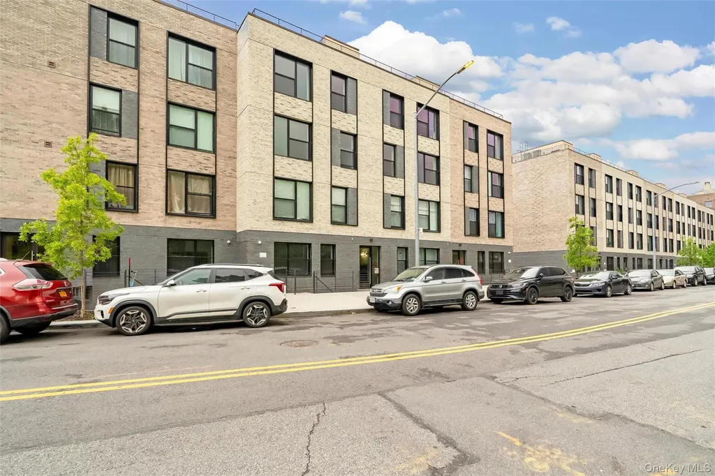 359 Bronx River Avenue Bronx NY 10473