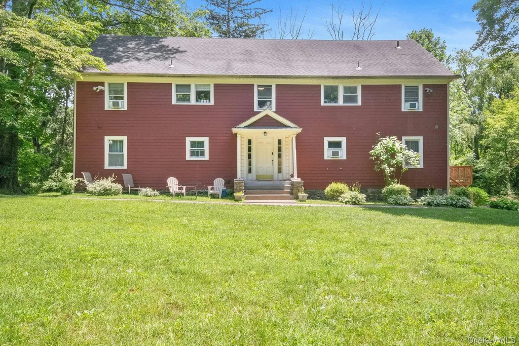 858 Pleasantville Road Briarcliff Manor NY 10510