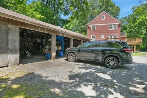 858 Pleasantville Road Briarcliff Manor NY 10510