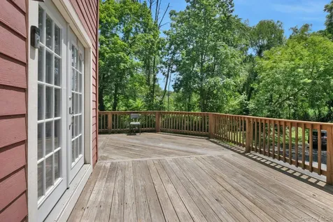 858 Pleasantville Road Briarcliff Manor NY 10510