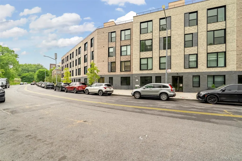 359 Bronx River Avenue Bronx NY 10473