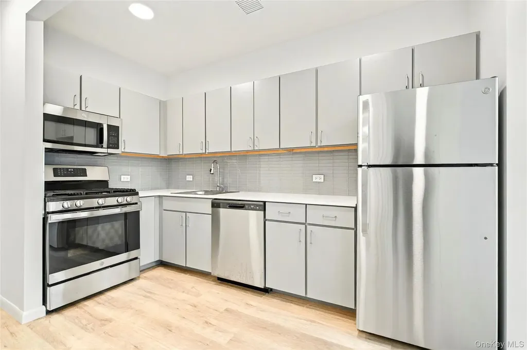 355 Bronx River Avenue Bronx NY 10473