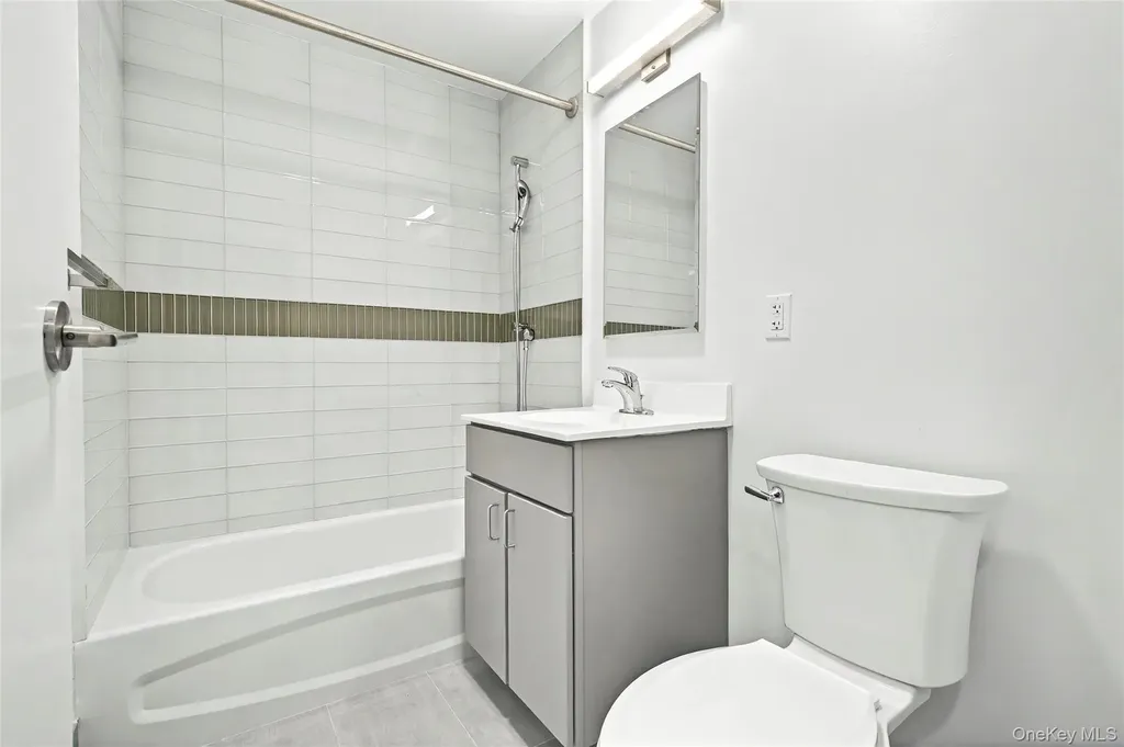 355 Bronx River Avenue Bronx NY 10473