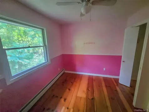 6 White Oaks Road Hyde Park NY 12538