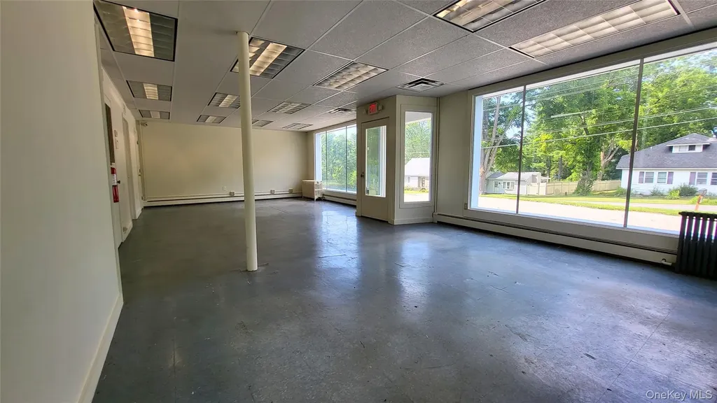 73-75 West Road Pleasant Valley NY 12569