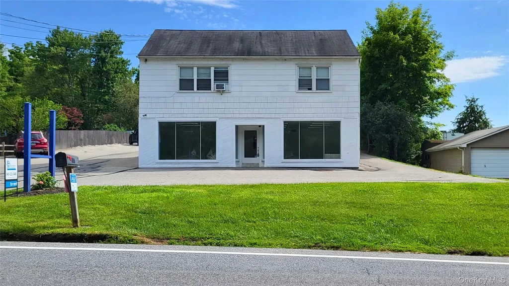 73-75 West Road Pleasant Valley NY 12569