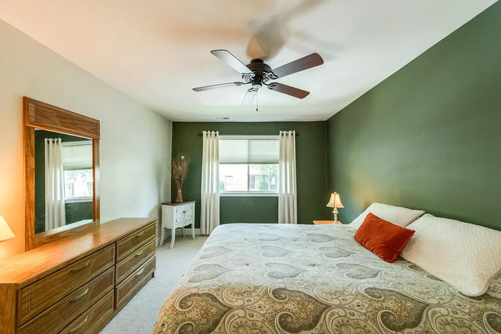 13 Knightsbridge Poughkeepsie NY 12603