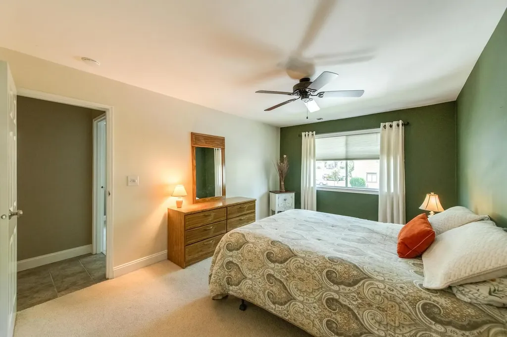 13 Knightsbridge Poughkeepsie NY 12603