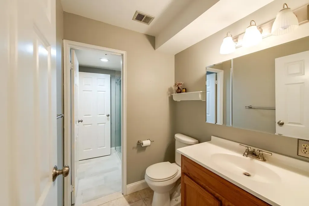 13 Knightsbridge Poughkeepsie NY 12603