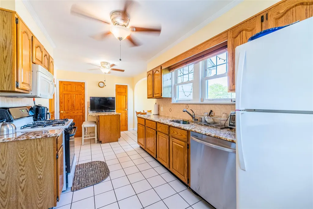 3611 204th Street Bayside NY 11361