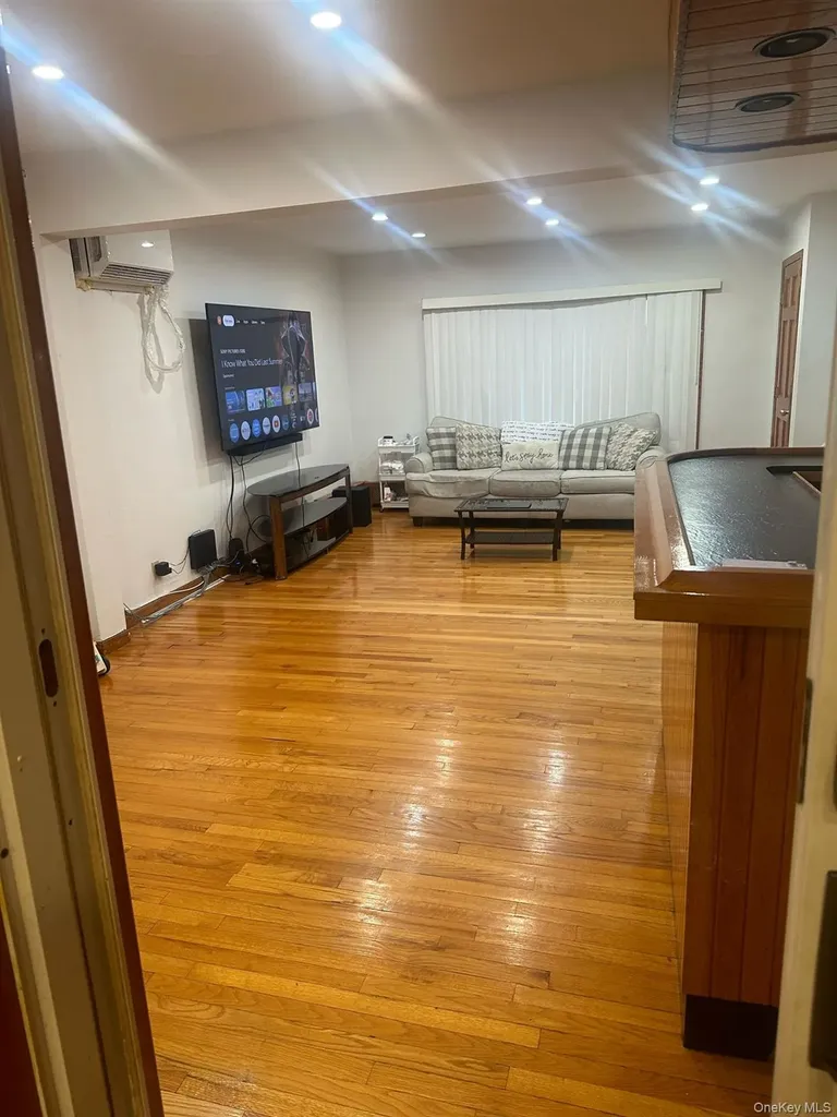 151-60 7 Avenue Whitestone NY 11357