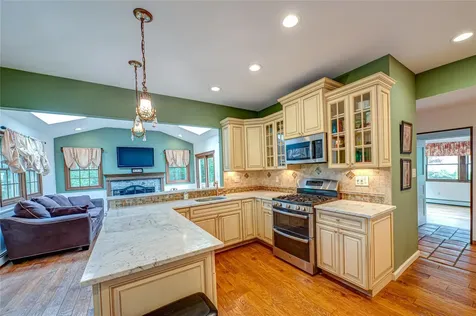 7 Village Way Smithtown NY 11780