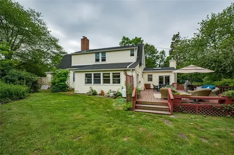 7 Village Way Smithtown NY 11780