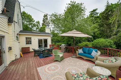 7 Village Way Smithtown NY 11780