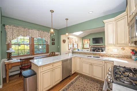 7 Village Way Smithtown NY 11780