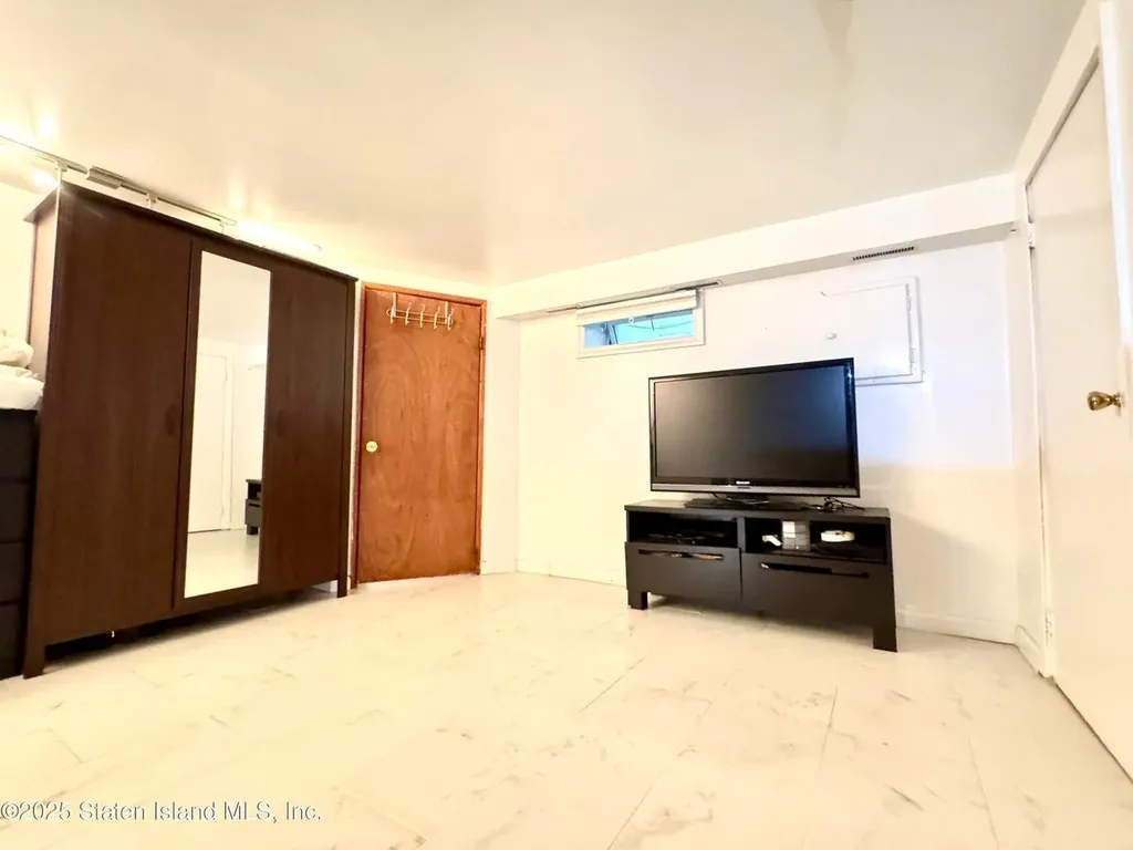 3516 Fillmore Avenue Brooklyn NY 11234