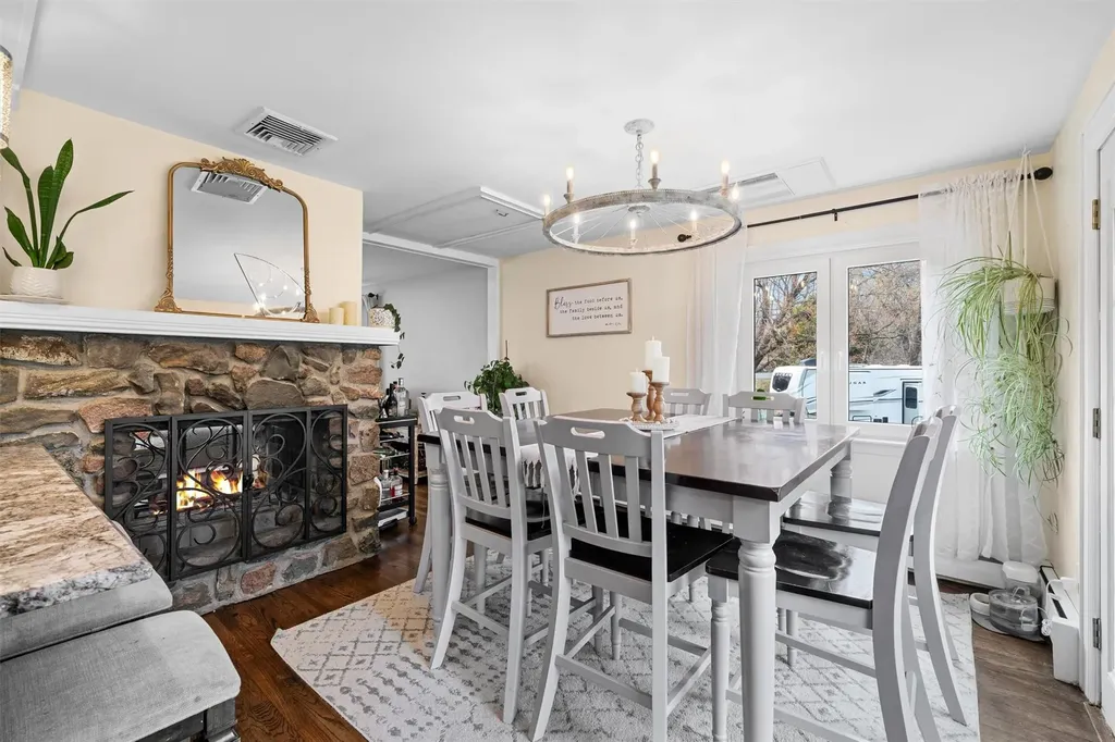 312 W Mombasha Road Monroe NY 10950